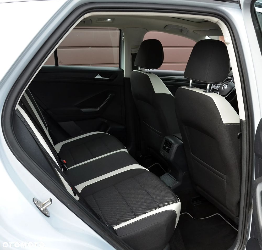 Volkswagen T-Roc 1.5 TSI GPF ACT Active - 11