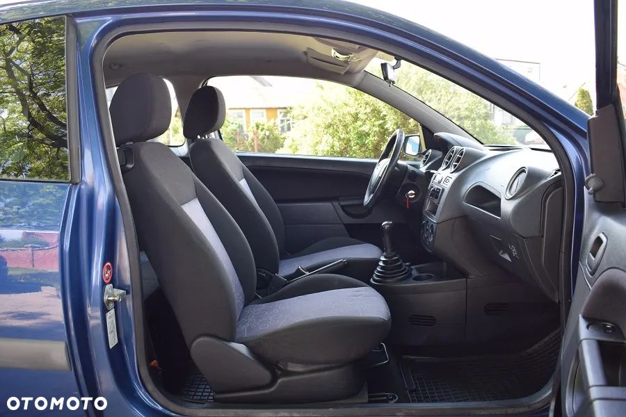 Ford Fiesta 1.3 Fun - 11