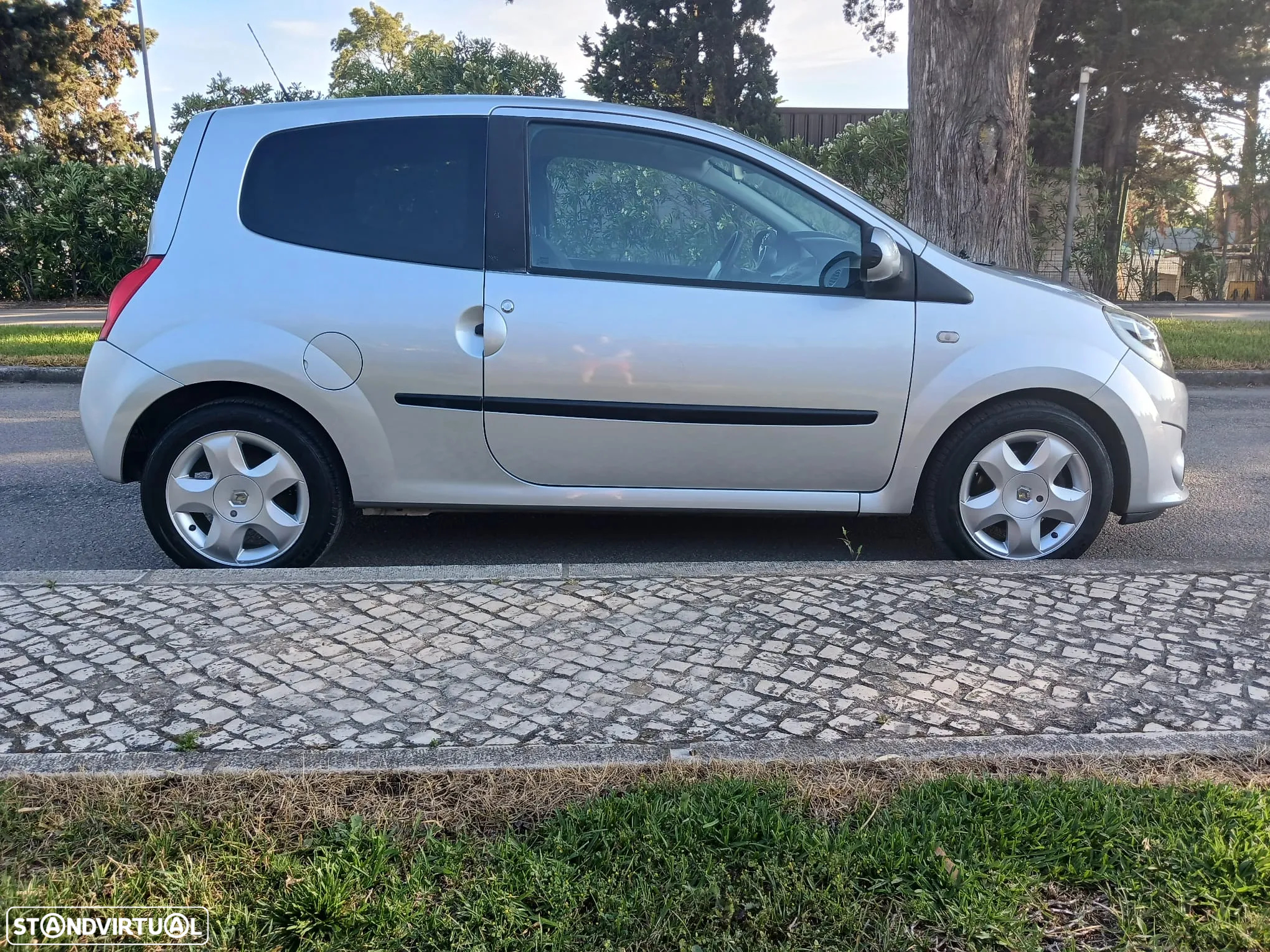 Renault Twingo 1.5 dCi Dynamique S - 15