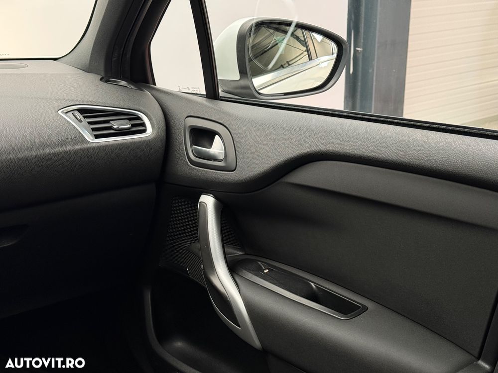 Citroën DS4 PureTech 130 Stop&Start SoChic - 28