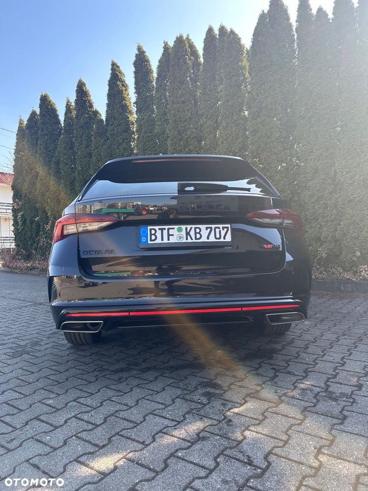 Skoda Octavia 2.0 TDI DSG 4x4 RS - 7