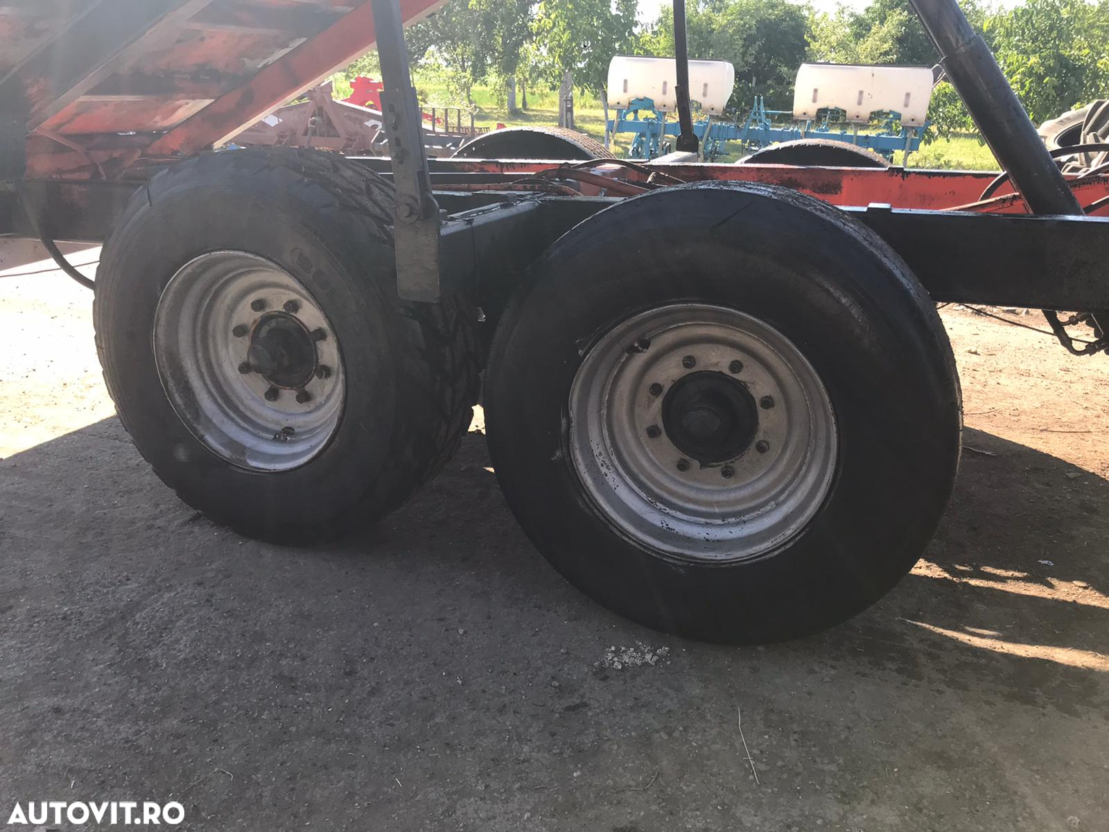Kuhn Remorca agricola tandem 12 t - 7