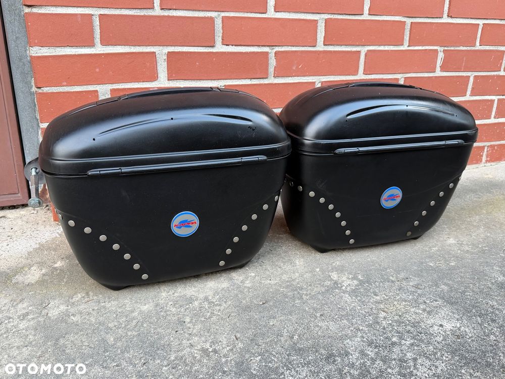 Suzuki Intruder - 24