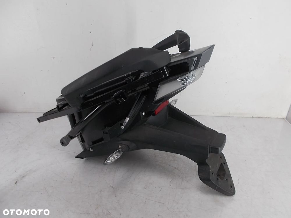 Ogon błotnik stelaż lampa LED BMW C Evolution - 2