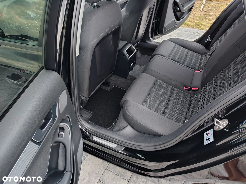 Audi A4 Avant 2.0 TDI DPF Attraction - 19