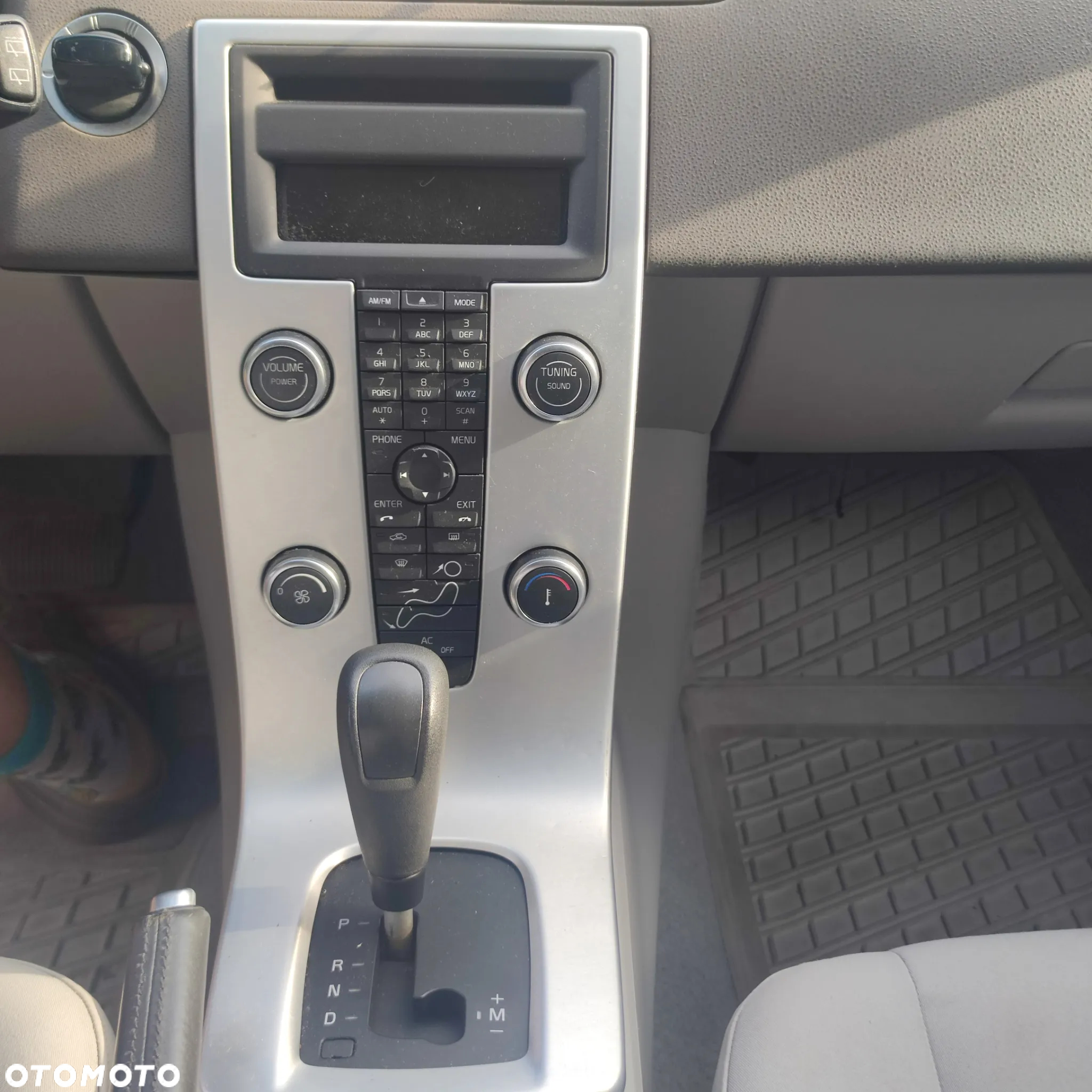 Volvo V50 T5 Geartronic Momentum - 8