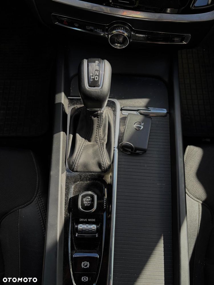 Volvo V60 T4 Momentum - 28
