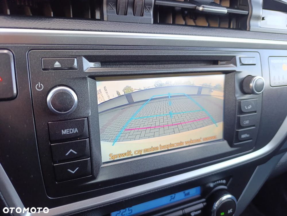 Toyota Auris - 24