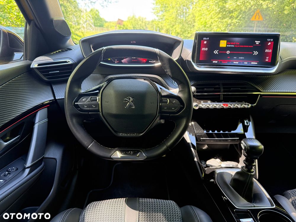 Peugeot 208 PureTech 100 GT Pack - 11