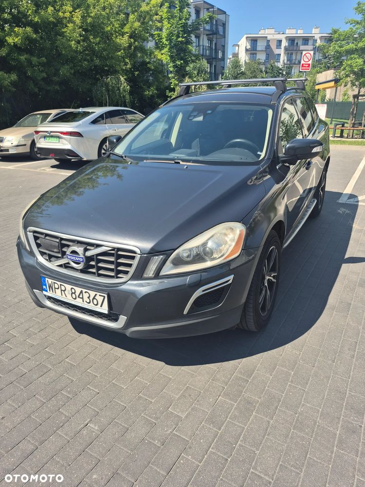 Volvo XC 60 2.4D AWD Momentum - 28