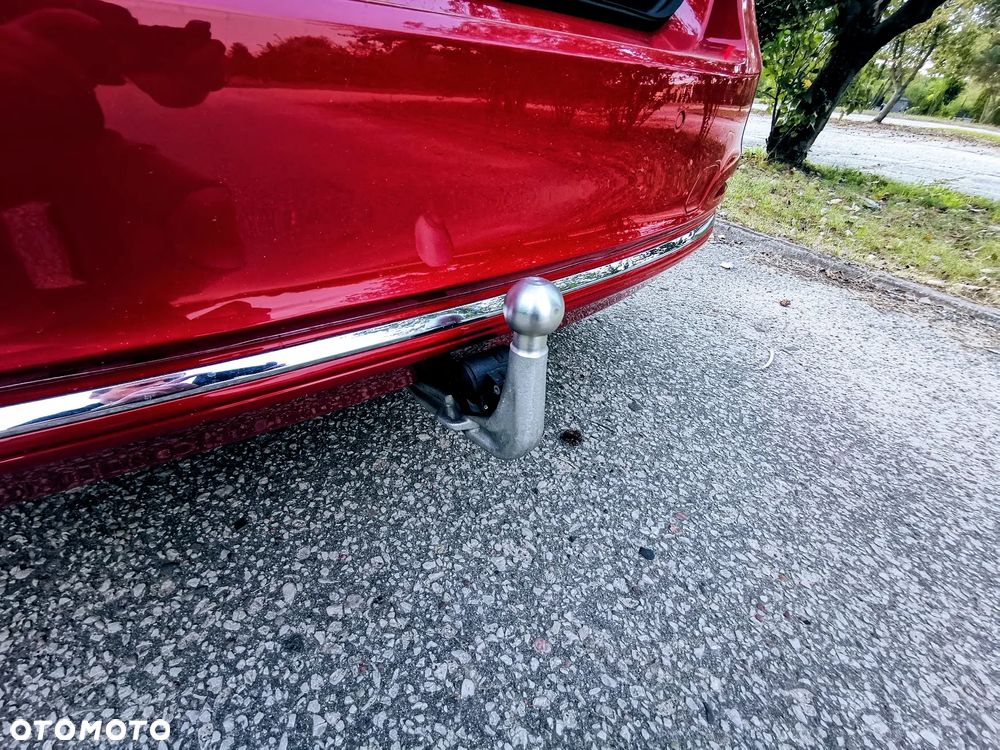 BMW Seria 3 320i - 5