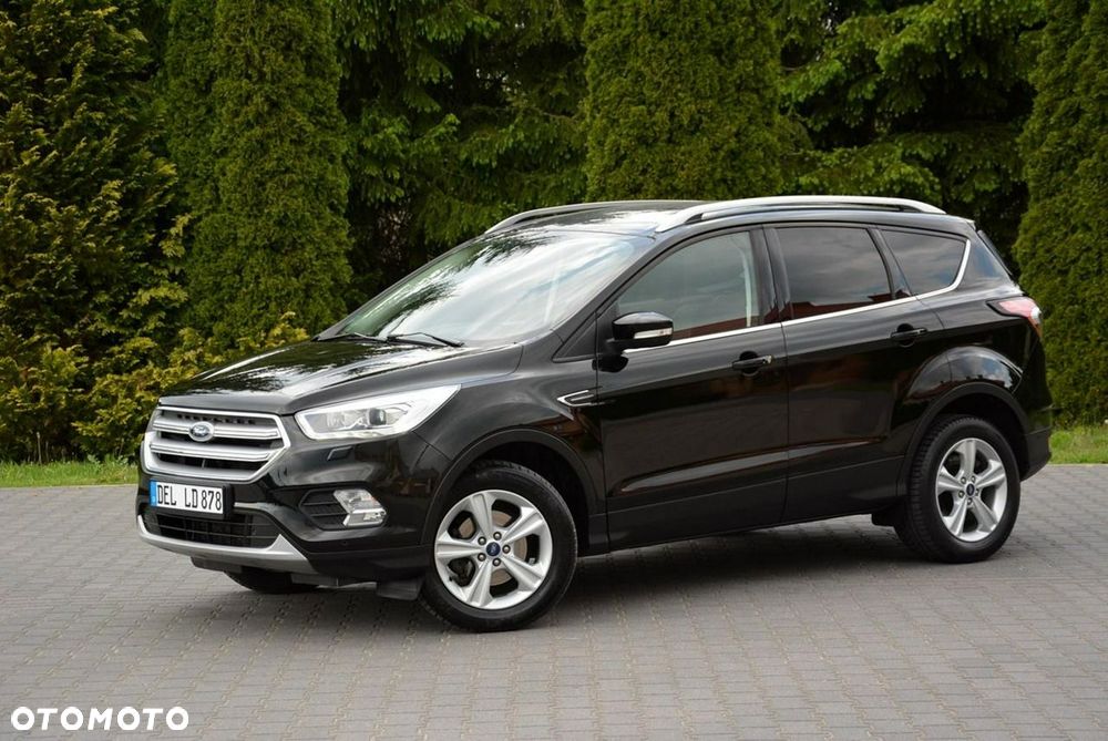 Ford Kuga 1.5 EcoBoost 2x4 Titanium - 3