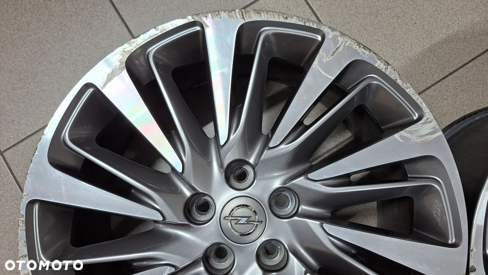 Felgi Aluminiowe 18 Opel Astra K 5x105 ET 44 - 13