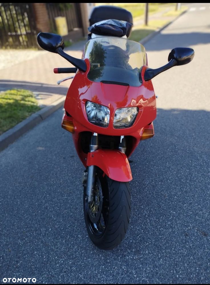 Honda VFR - 1