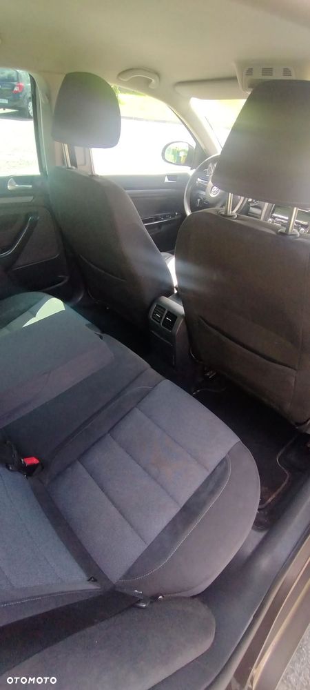 Volkswagen Golf 1.6 TDI BlueMotion Technology Comfortline - 11