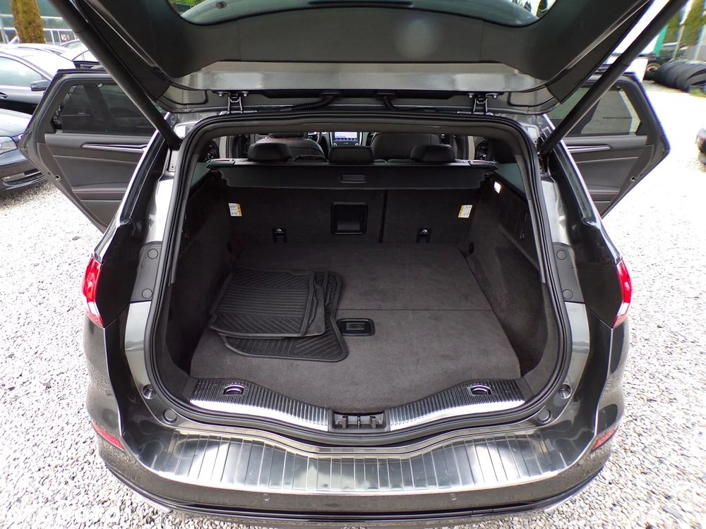 Ford Mondeo - 28