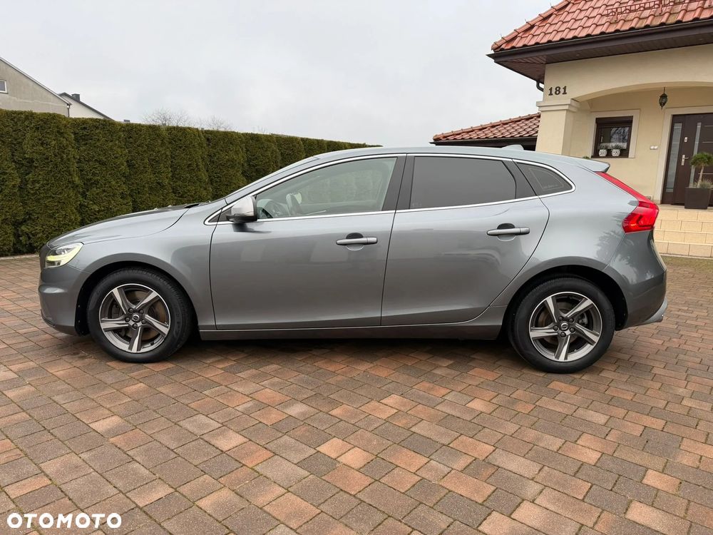 Volvo V40 D3 Momentum - 2