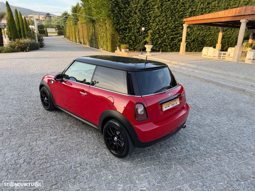 MINI 3 Portas Cooper D - 3
