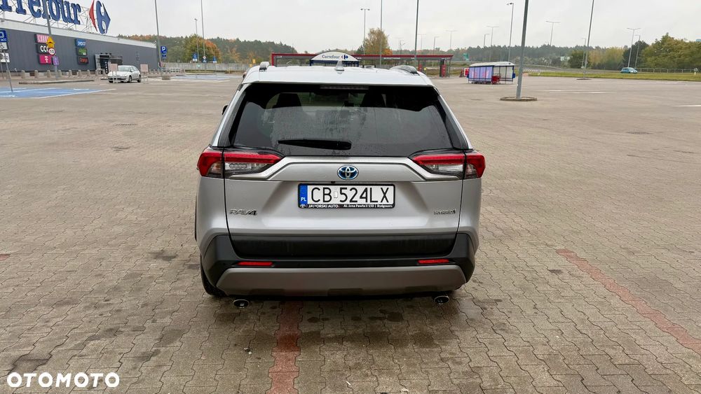Toyota RAV4 - 6