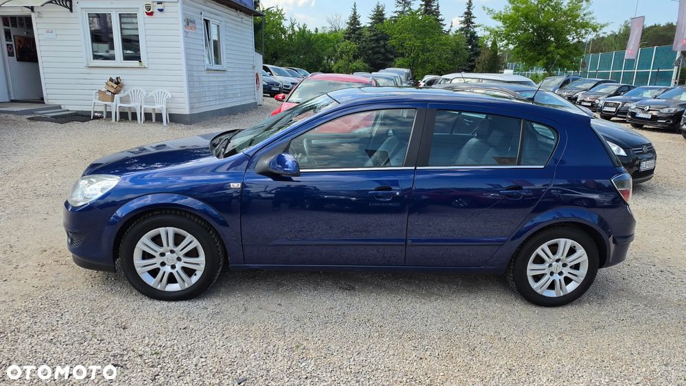 Opel Astra 1.6 T Cosmo - 5