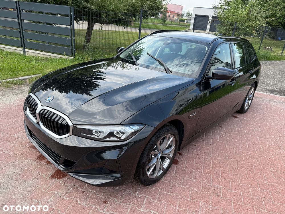 BMW Seria 3 320e PHEV sport - 5
