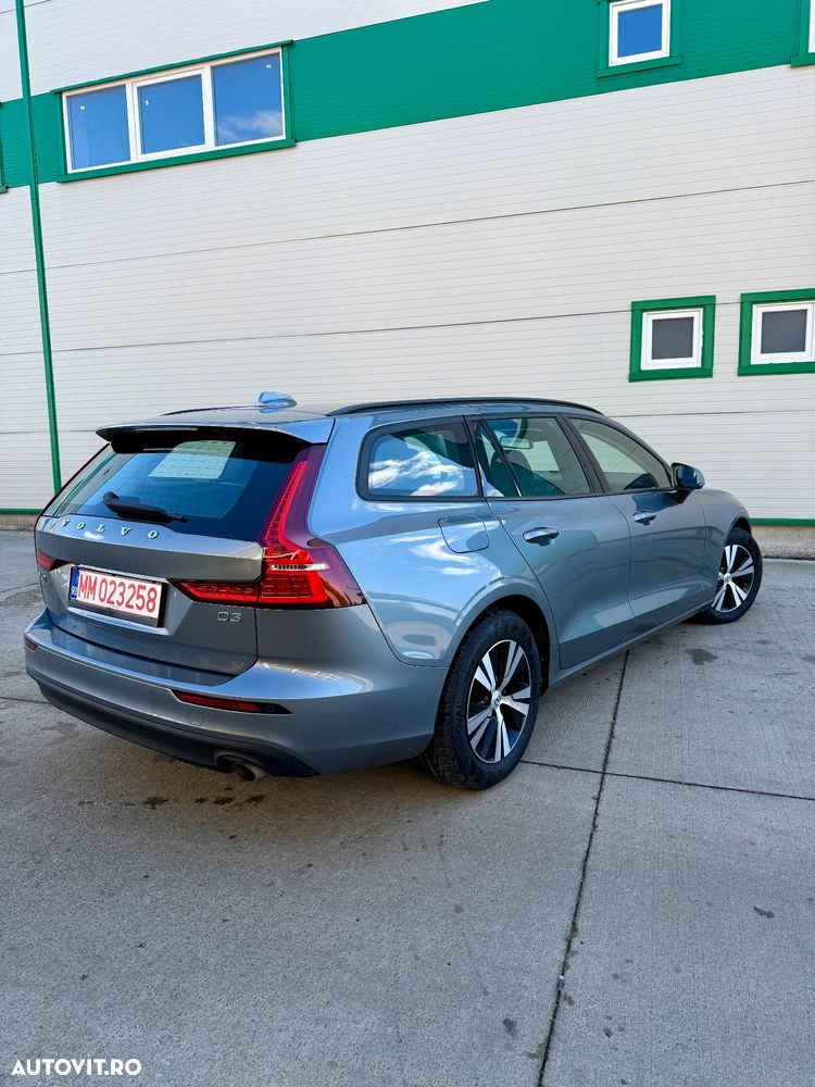 Volvo V60 D3 Momentum Core - 3