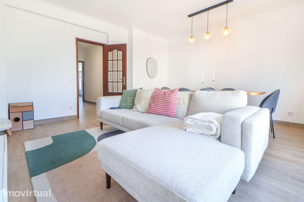 Apartamento T3 | Remodelado | Vendas Novas - Grande imagem: 2/29