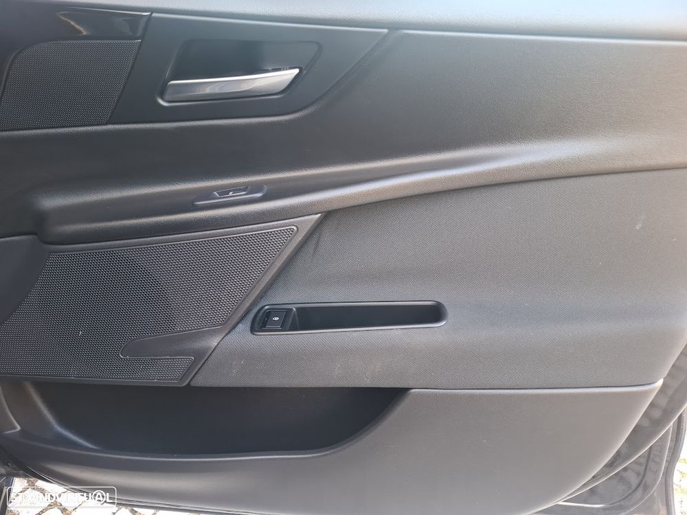 Jaguar XE 2.0 D Prestige Aut. - 40