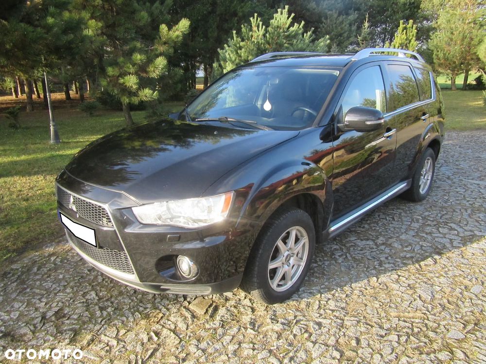 Mitsubishi Outlander - 1