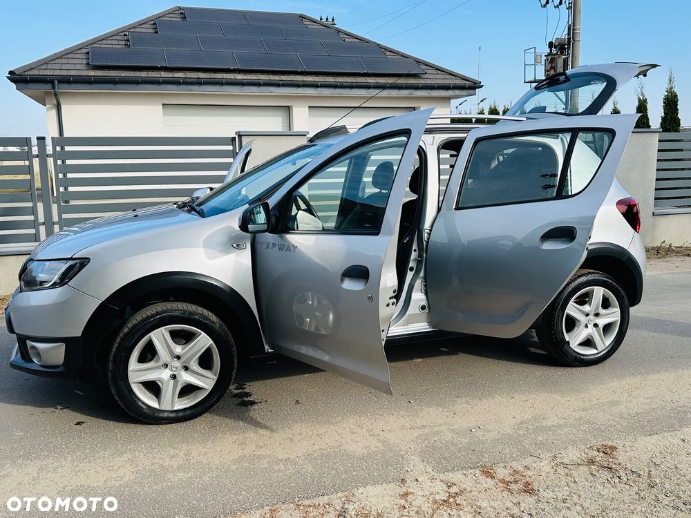 Dacia Sandero dCi 90 S&S Celebration - 21