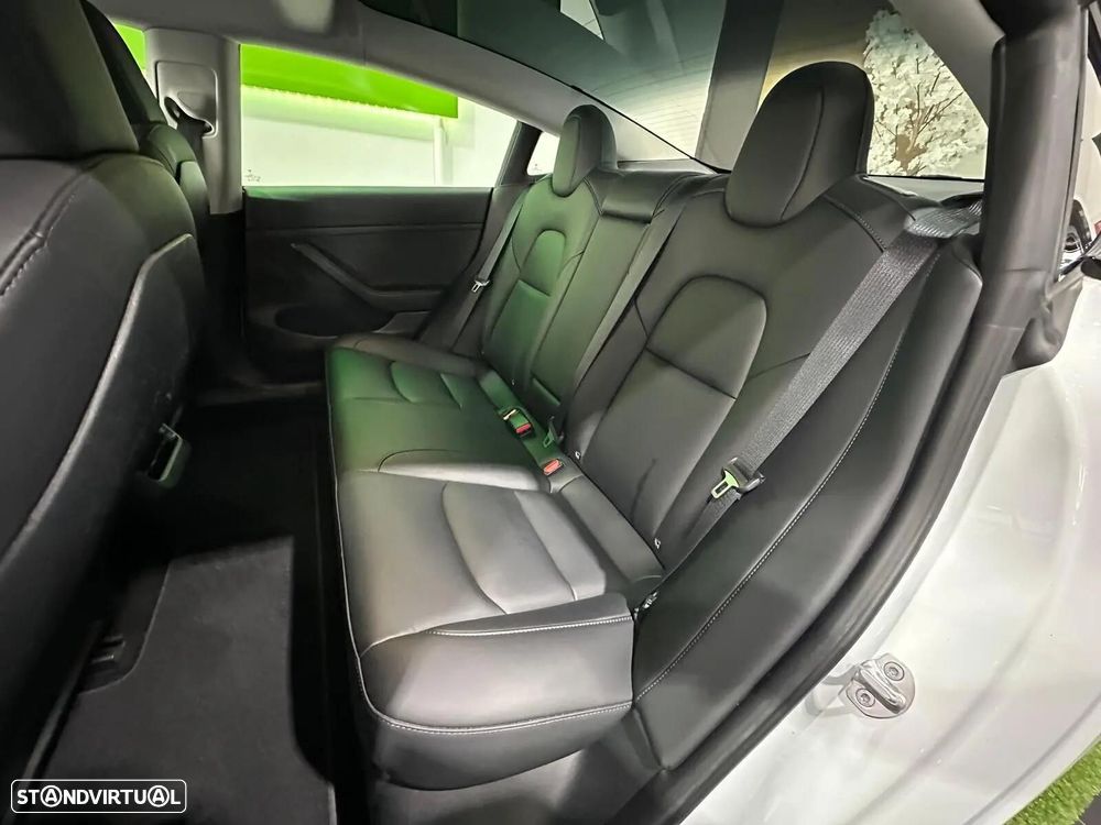 Tesla Model 3 Standard RWD - 27