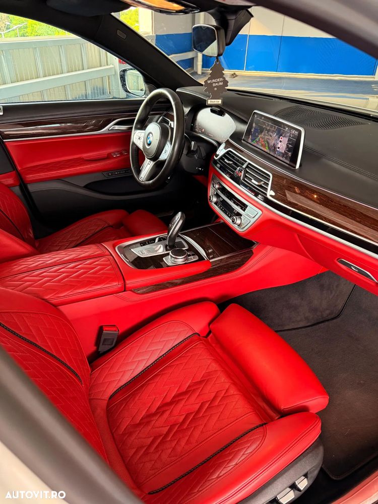 BMW Seria 7 - 8