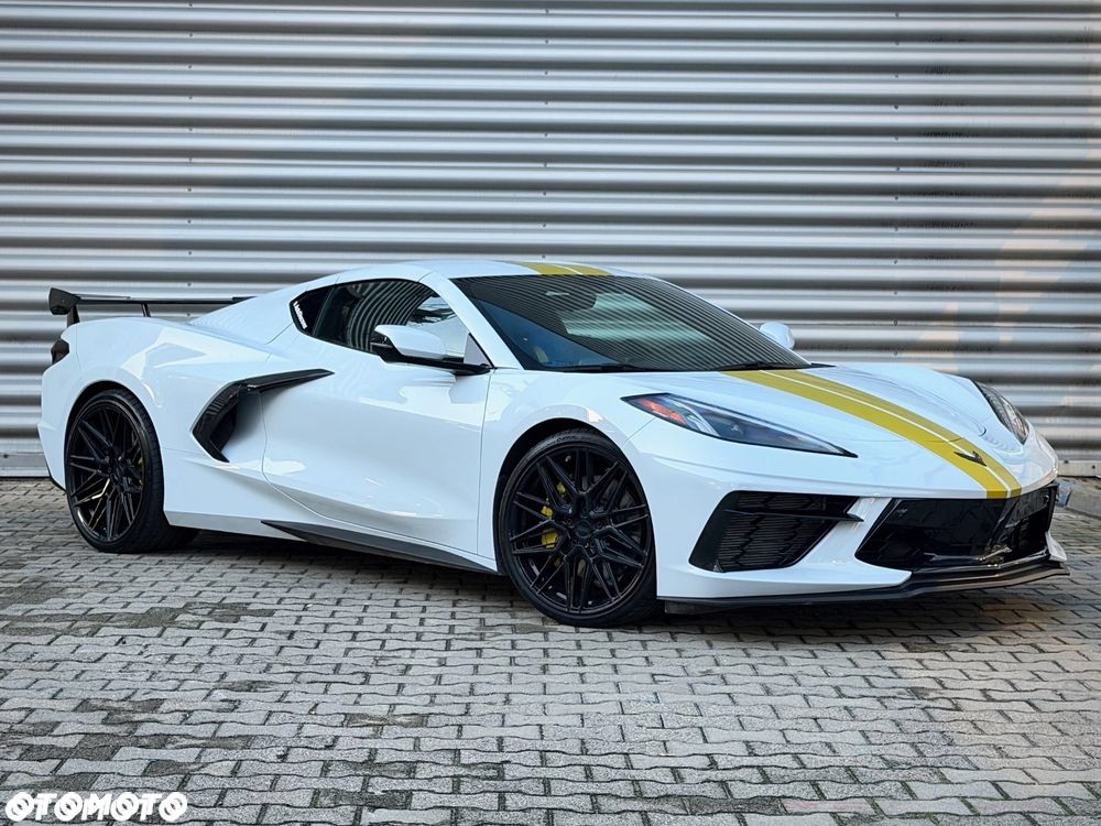 Chevrolet Corvette - 8