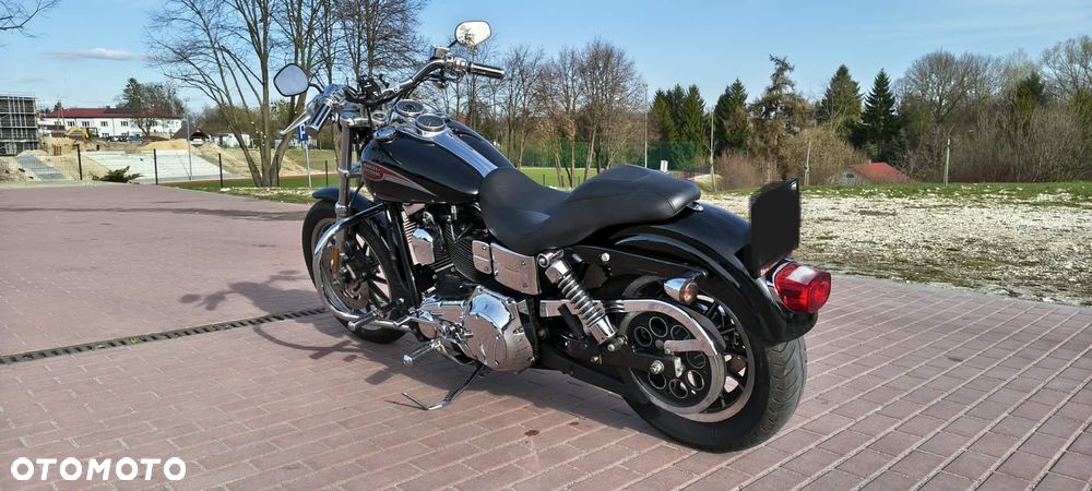 Harley-Davidson Dyna Street Bob - 5