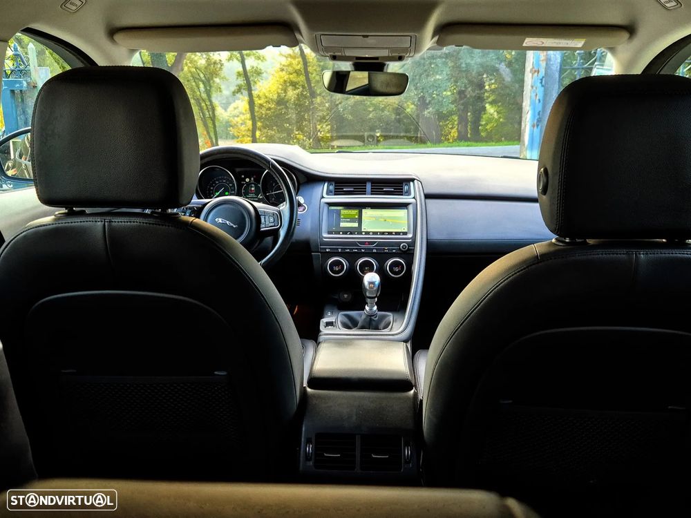 Jaguar E-Pace 2.0 i4D S - 8