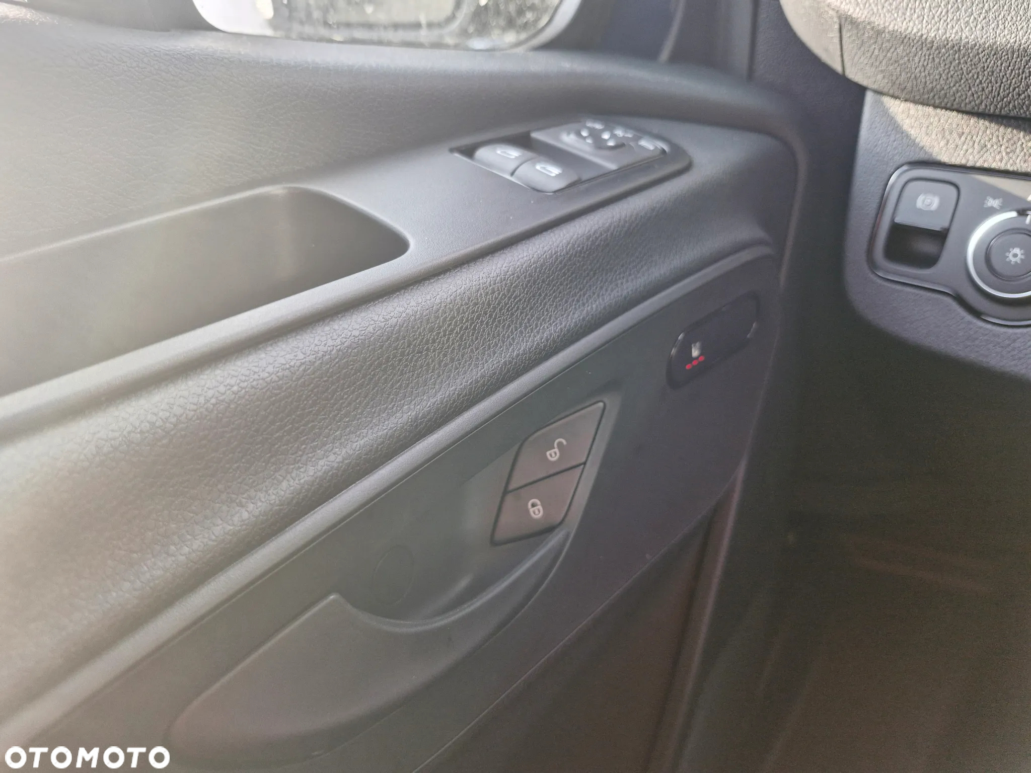 Mercedes-Benz Sprinter 319 CDI - 27