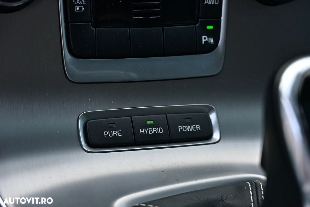 Volvo V60 D6 Plug-In-Hybrid AWD Geartronic Summum - 14