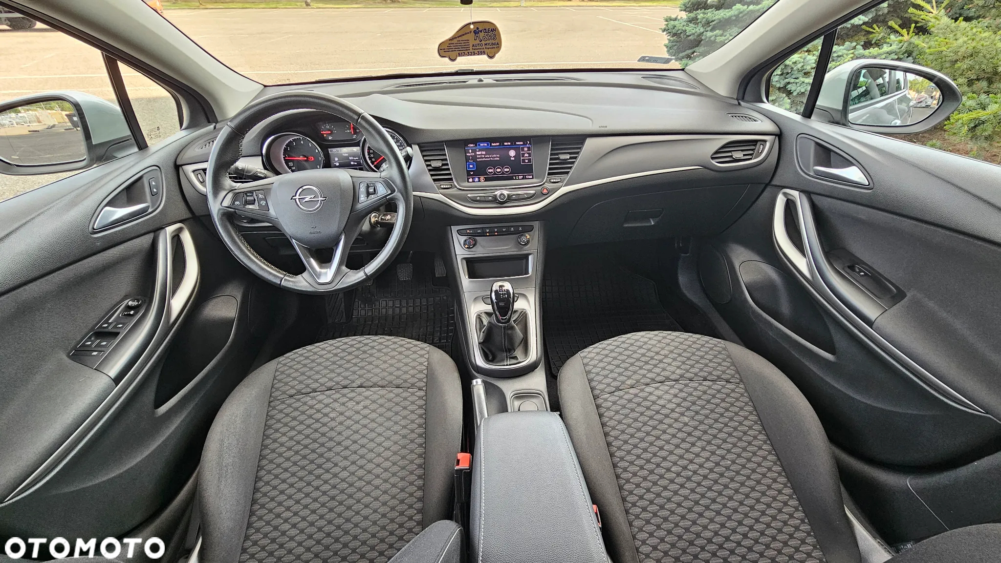 Opel Astra V 1.2 T Edition S&S - 14