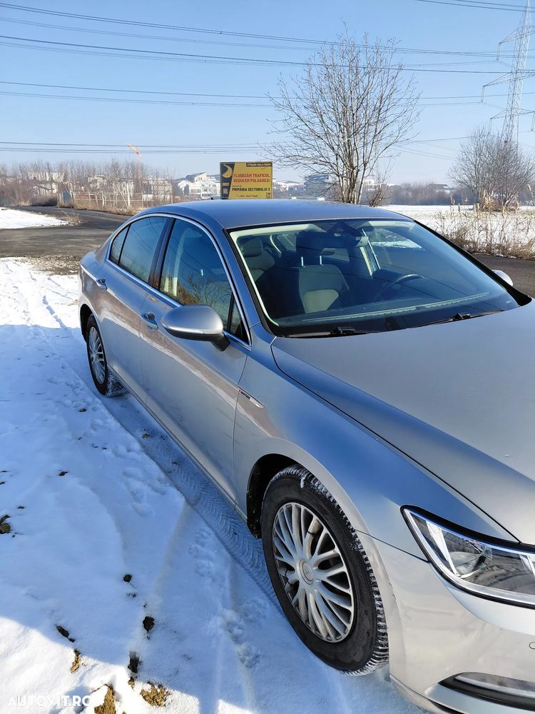 Volkswagen Passat 2.0 TDI 4Motion Comfortline - 4