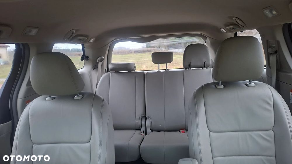 Toyota Sienna 3.5 XLE AWD - 20