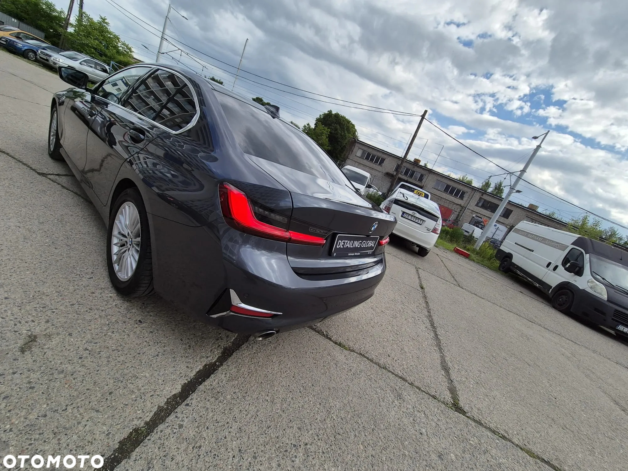 BMW Seria 3 318i M Sport - 33