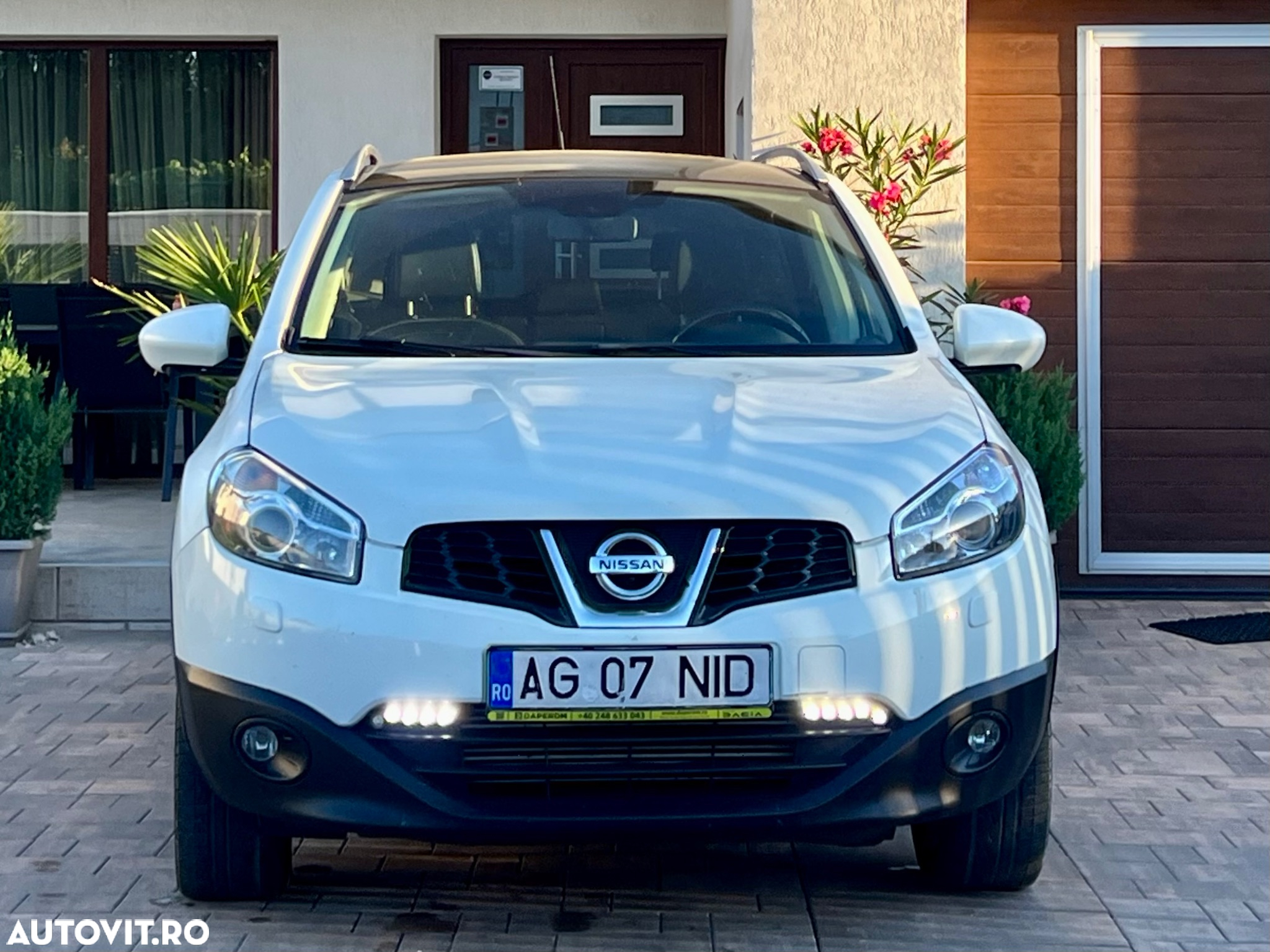 Nissan Qashqai 2.0 DCI 4 x 4 DPF Aut 360 - 9
