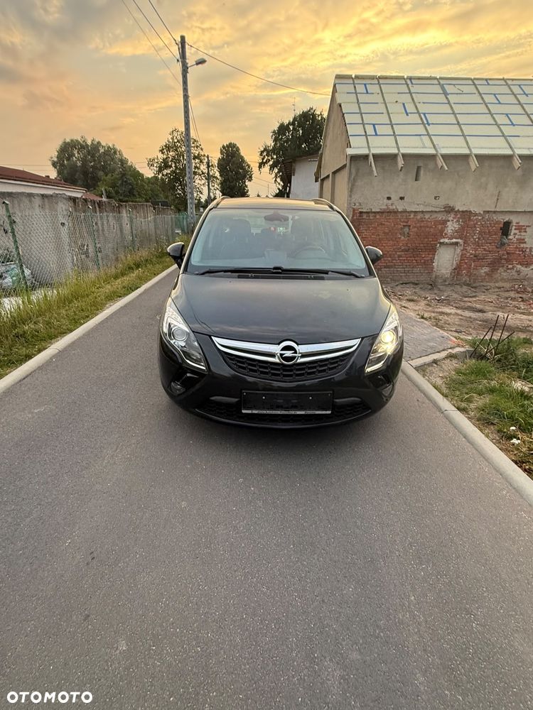 Opel Zafira - 1