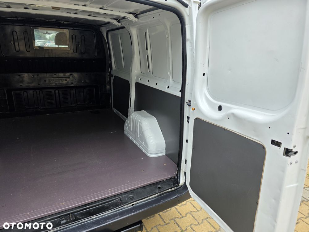 Ford Transit - 11