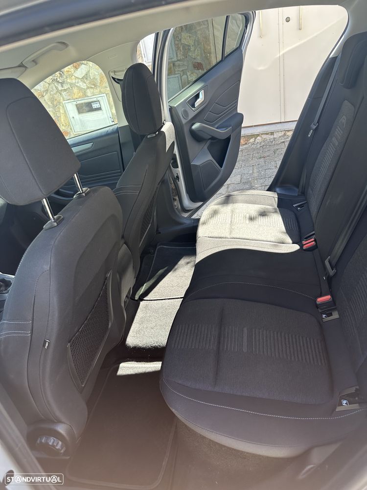 Ford Focus 1.0 EcoBoost Active - 10