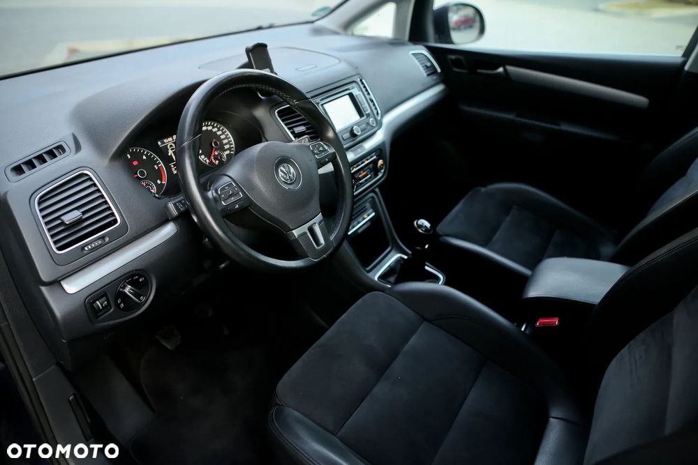 Volkswagen Sharan 2.0 TDI Blue Motion Highline - 18