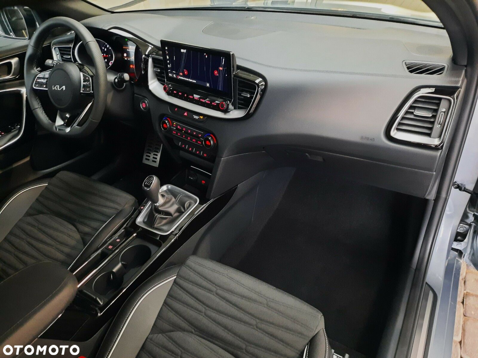 Kia ProCeed - 22