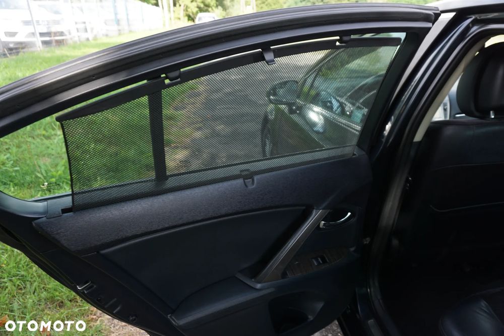 Toyota Avensis 2.0 D-4D Premium - 21