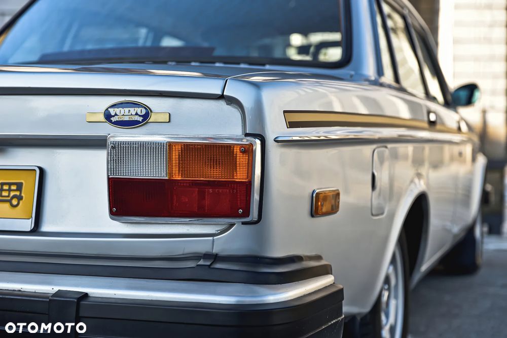 Volvo Seria 200 - 7