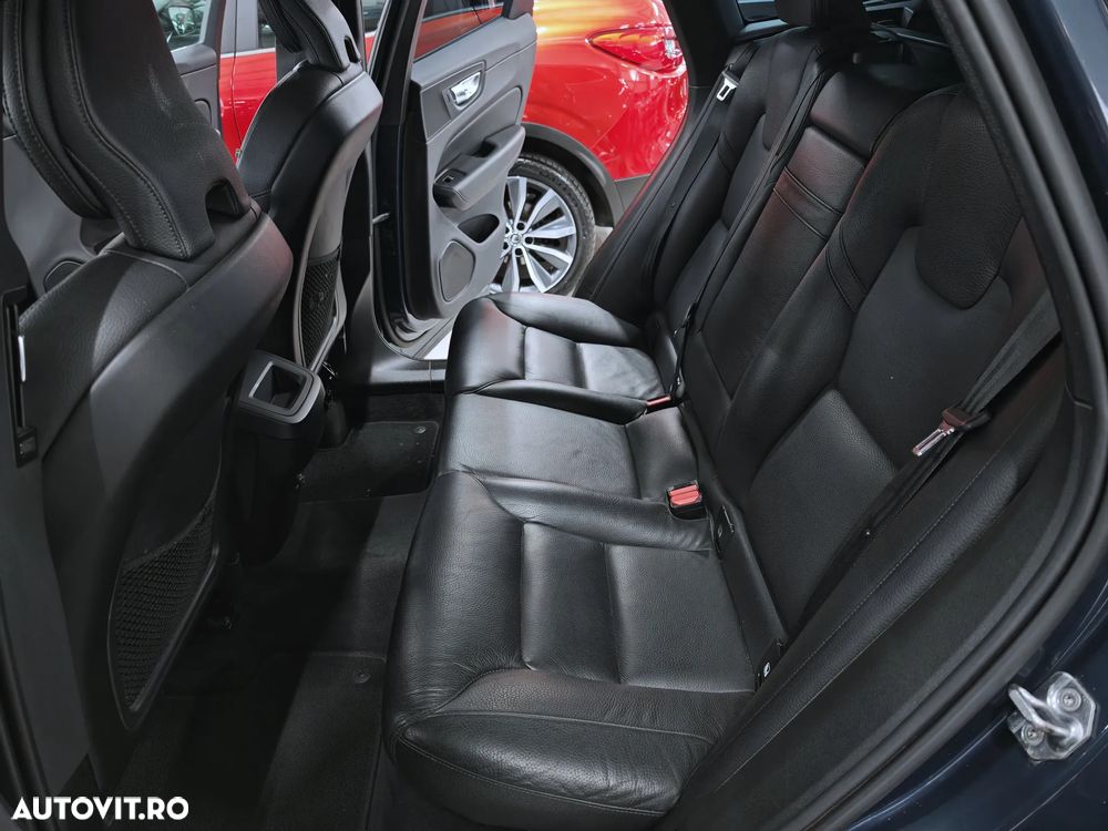 Volvo XC 60 D4 Geartronic Momentum - 26